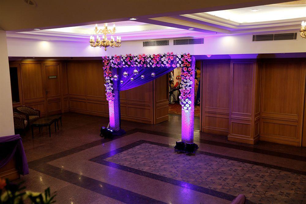 Townhouse 517 La Sapphire Near Delhi Airport Hotel Ню Делхи Екстериор снимка