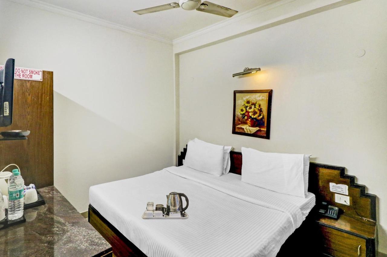 Townhouse 517 La Sapphire Near Delhi Airport Hotel Ню Делхи Екстериор снимка