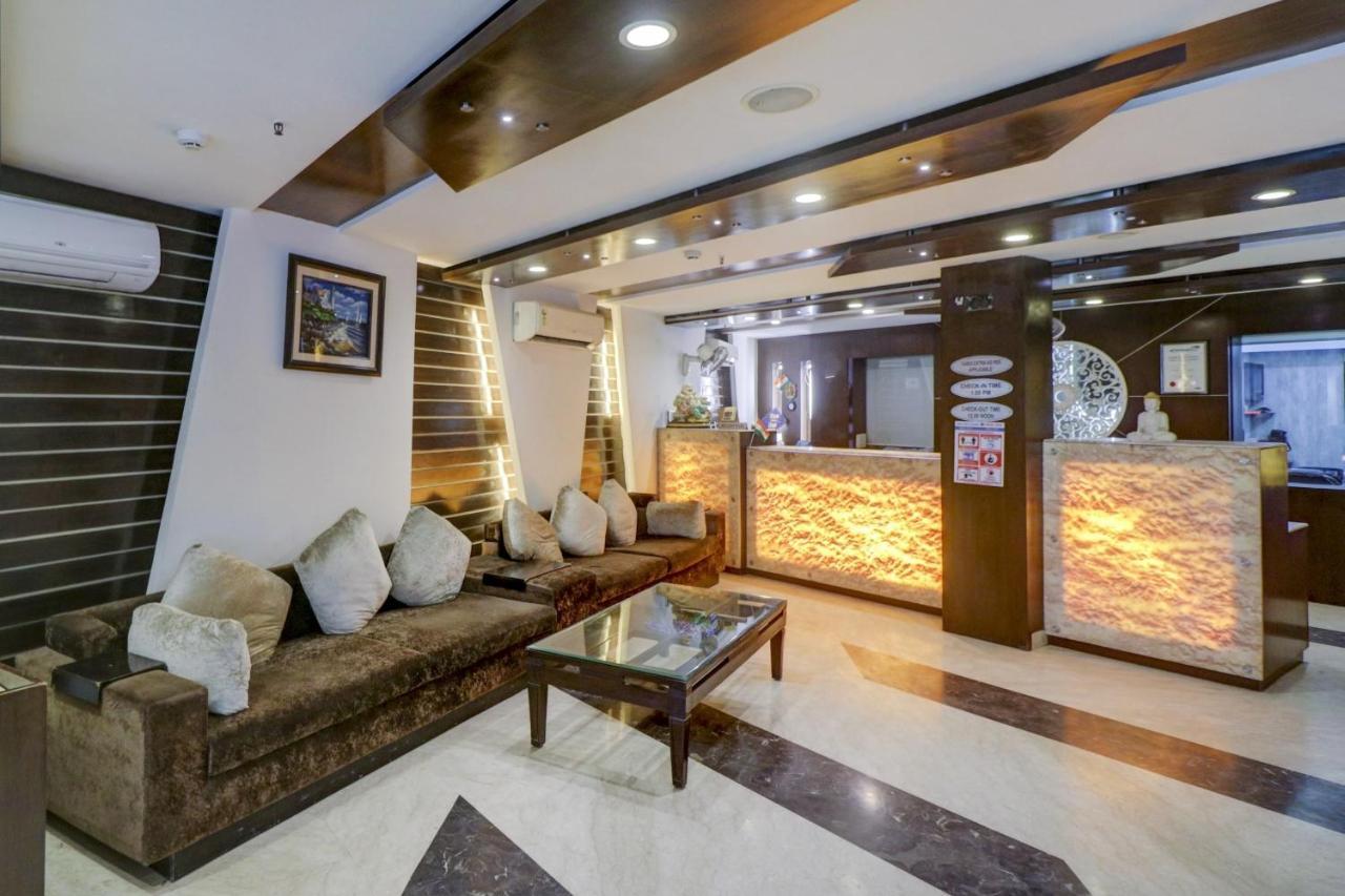 Townhouse 517 La Sapphire Near Delhi Airport Hotel Ню Делхи Екстериор снимка