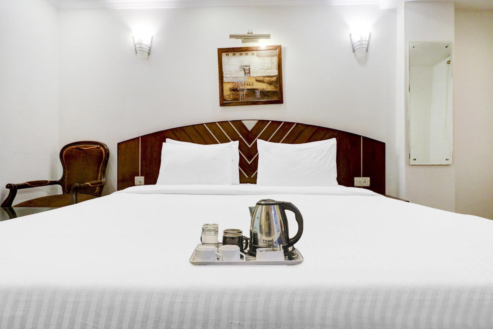 Townhouse 517 La Sapphire Near Delhi Airport Hotel Ню Делхи Екстериор снимка