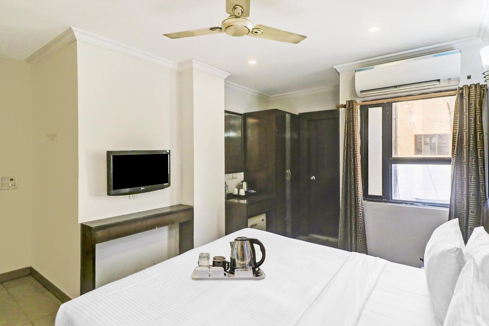 Townhouse 517 La Sapphire Near Delhi Airport Hotel Ню Делхи Екстериор снимка
