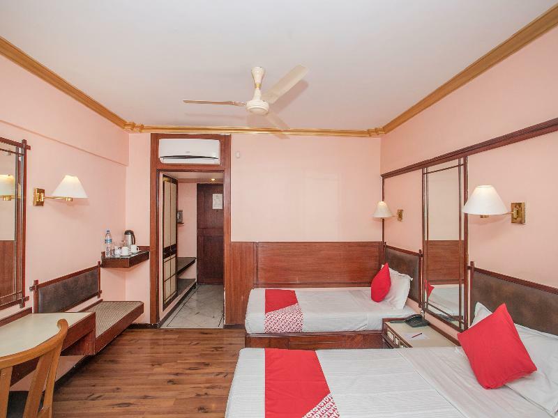 Townhouse 517 La Sapphire Near Delhi Airport Hotel Ню Делхи Екстериор снимка